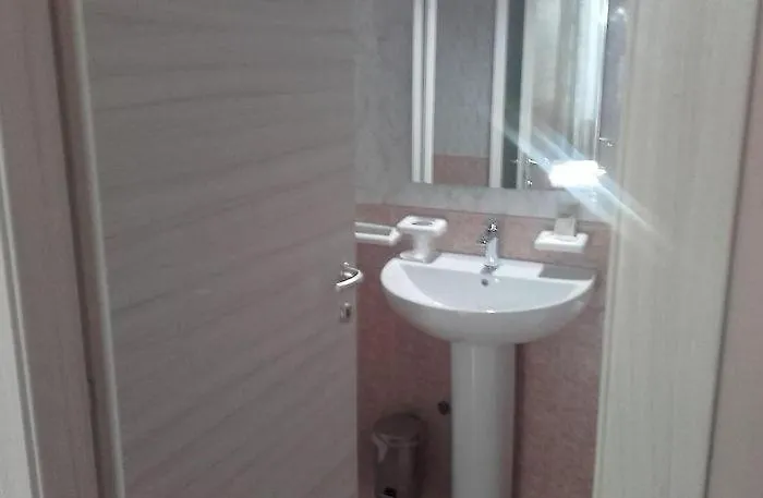 Elena 3 Via Emilia Ovest 347 Bed & Breakfast